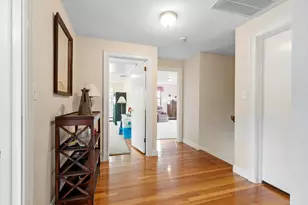 34 Robinhood Rd, Winchester, MA 01890 - Photo 5