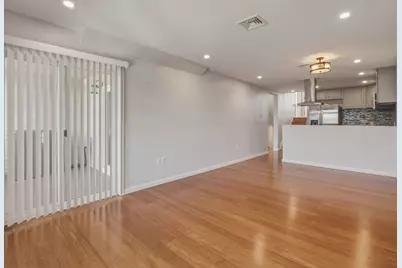 4 Duck Pond Rd #225, Beverly, MA 01915 - Photo 9