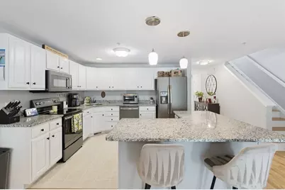 72 Green Briar Rd #72, Fitchburg, MA 01420 - Photo 5