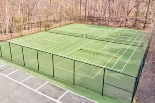 32 Jacqueline Rd, Waltham, MA 02452 - Photo 3