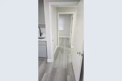 555 Pleasant Street #1 Left, Brockton, MA 02301 - Photo 7