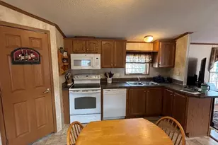 557 SW Cutoff, Auburn, MA 01501 - Photo 5