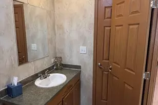 557 SW Cutoff, Auburn, MA 01501 - Photo 11