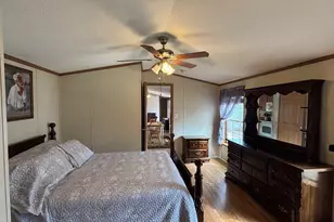 557 SW Cutoff, Auburn, MA 01501 - Photo 9