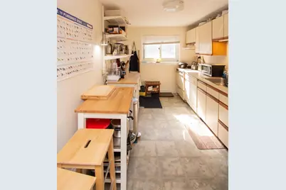 79 Chestnut St #3, Brookline, MA 02445 - Photo 3