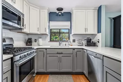 34 Danforth #34, Haverhill, MA 01830 - Photo 3