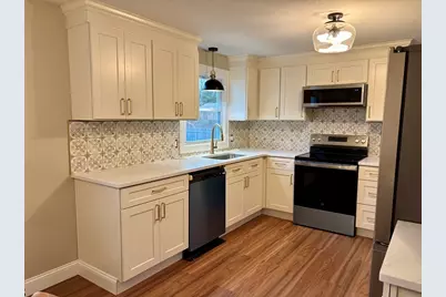 34 Flora St, Springfield, MA 01129 - Photo 7