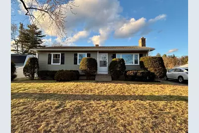 34 Flora St, Springfield, MA 01129 - Photo 1