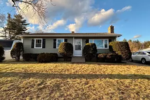 34 Flora St, Springfield, MA 01129 - Photo 1