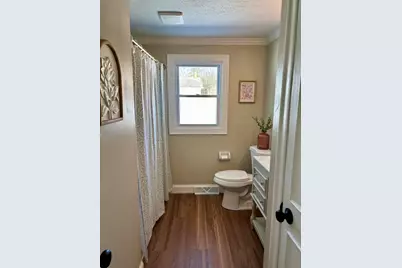 34 Flora St, Springfield, MA 01129 - Photo 17