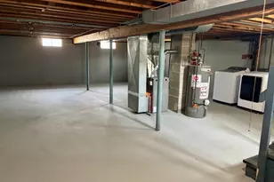 34 Flora St, Springfield, MA 01129 - Photo 33