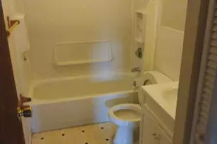 367 Hildreth St, Lowell, MA 01850 - Photo 3