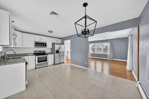 25 Morton St, Fairhaven, MA 02719 - Photo 15