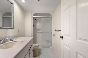 250 Hammond Pond Pkwy, Newton, MA 02467 - Photo 25