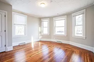 1012 River St, Agawam, MA 01001 - Photo 9