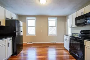 1012 River St, Agawam, MA 01001 - Photo 5