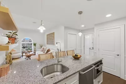 616 E 4th St #304, Boston, MA 02127 - Photo 7