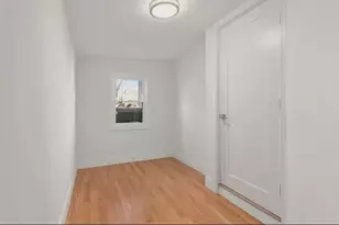 11 Bell St, Quincy, MA 02169 - Photo 5