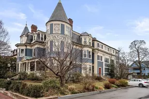 10 Chester St, Cambridge, MA 02140 - Photo 21