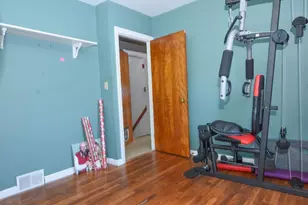 35 Beverly Ave, Uxbridge, MA 01569 - Photo 13