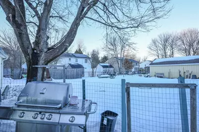 35 Beverly Avenue, Uxbridge, MA 01569 - Photo 31