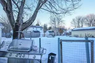 35 Beverly Ave, Uxbridge, MA 01569 - Photo 31