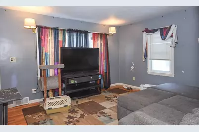 35 Beverly Avenue, Uxbridge, MA 01569 - Photo 7