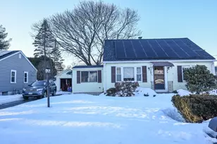 35 Beverly Ave, Uxbridge, MA 01569 - Photo 1