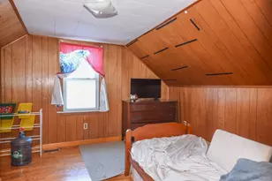 35 Beverly Ave, Uxbridge, MA 01569 - Photo 15