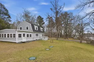 16 Norfolk St, Lakeville, MA 02347 - Photo 3