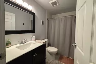 160 Commandants Wy, Chelsea, MA 02150 - Photo 9