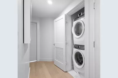 586 E 3rd #3, Boston, MA 02127 - Photo 27