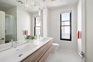 586 E 3rd, Boston, MA 02127 - Photo 19