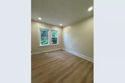 180 Richmond St #2, New Bedford, MA 02740 - Photo 11