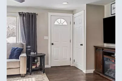 822 Shea St, Fitchburg, MA 01420 - Photo 13