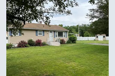 822 Shea St, Fitchburg, MA 01420 - Photo 3