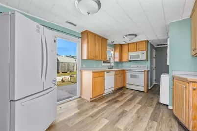 107 Knott Ave, Sandwich, MA 02563 - Photo 11