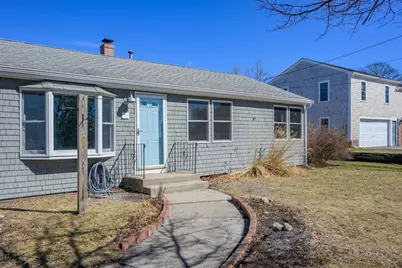 107 Knott Ave, Sandwich, MA 02563 - Photo 3