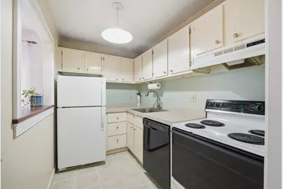 72 Barrett St. #312, Northampton, MA 01060 - Photo 7