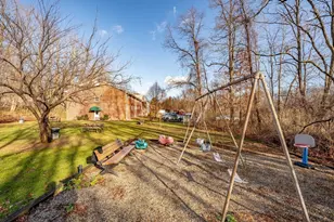 72 Barrett St, Northampton, MA 01060 - Photo 15