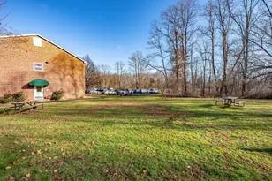 72 Barrett St, Northampton, MA 01060 - Photo 17