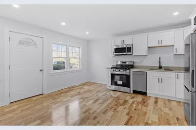 382 W Main St, Groton, MA 01450 - Photo 3