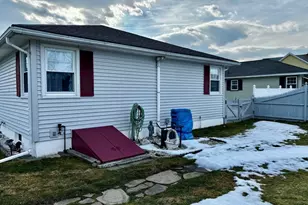 30 Catherine St, Chicopee, MA 01013 - Photo 5