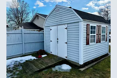 30 Catherine St, Chicopee, MA 01013 - Photo 9