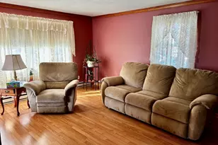 30 Catherine St, Chicopee, MA 01013 - Photo 15