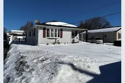 30 Catherine St, Chicopee, MA 01013 - Photo 35