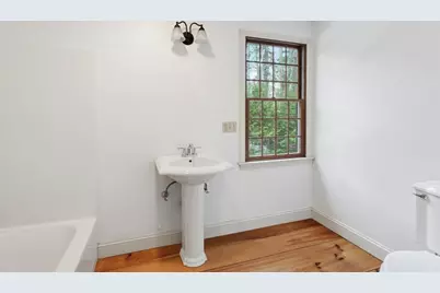 107 Henry St, Uxbridge, MA 01569 - Photo 21