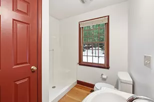 107 Henry St, Uxbridge, MA 01569 - Photo 25