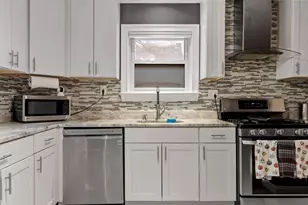 48 Clarendon Ave, Lynn, MA 01902 - Photo 11