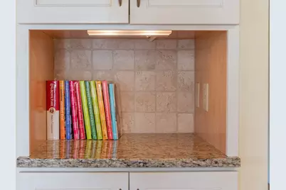 537 W Falmouth Hwy, Falmouth, MA 02540 - Photo 13